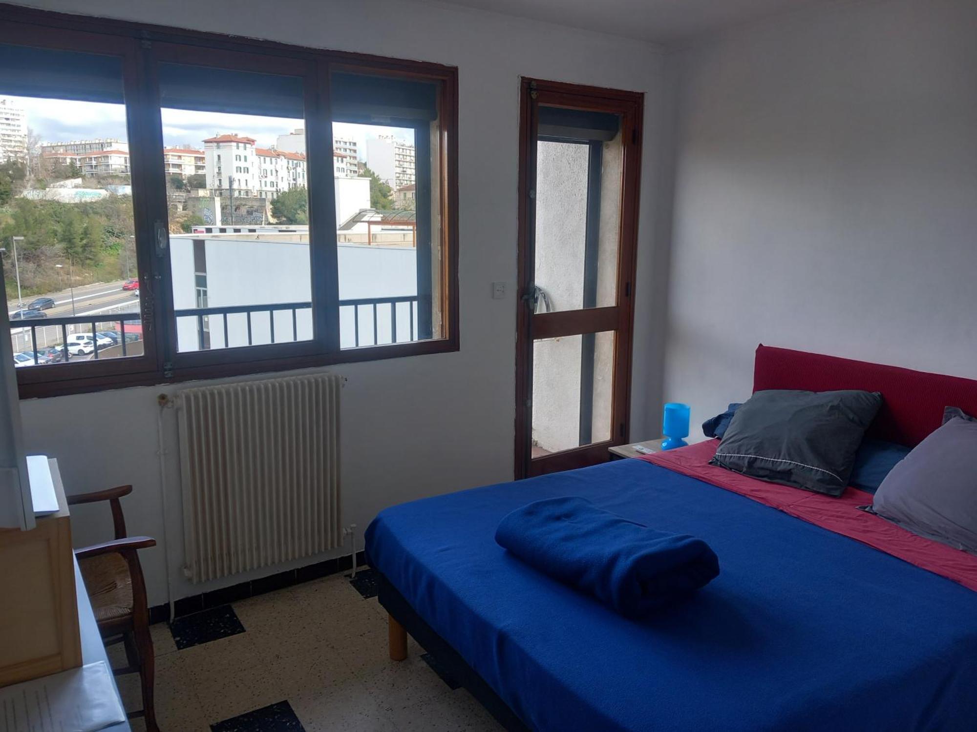 Chambre B1 Dans Un Appartement En Colocation Marseille Exterior photo